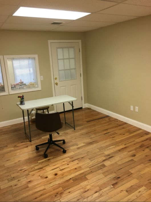 1802 Elm St, Manchester, NH 03104